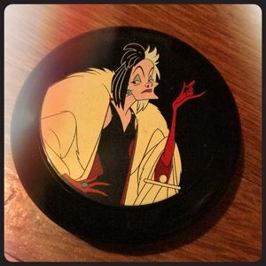 MAC Disney Venomous Villains Beauty Powder Compact
